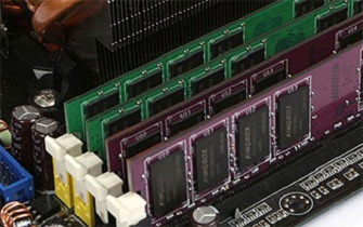 DDR4����Կ�����ͨ��DDR3�Ѿ�ͻ��4GHz