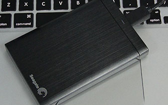 �������ٶȿ� ����1TB 3.0�ƶ�Ӳ���Ƽ�